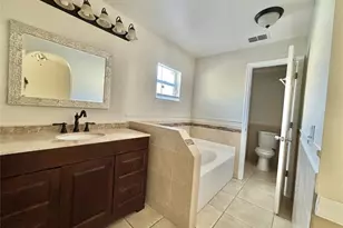 913 Nancy Ct, Kissimmee, FL 34759 - Photo 13