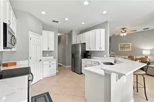124 Ventana Dr, Poinciana, FL 34759 - Photo 13