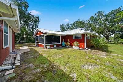 301 Columbus Street, Sebastian, FL 32958 - Photo 17