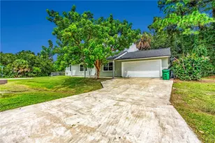 1131 SW London Ln, Port Saint Lucie, FL 34953 - Photo 3