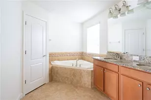 15663 Signature Drive, Winter Garden, FL 34787 - Photo 11