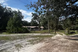5924 SW 42nd St, Bushnell, FL 33513 - Photo 3