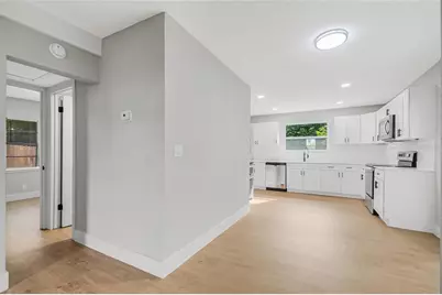 13 N Van Buren Avenue, Orlando, FL 32811 - Photo 21