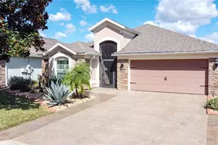 516 Playa Dr, Davenport, FL 33837 - Photo 1