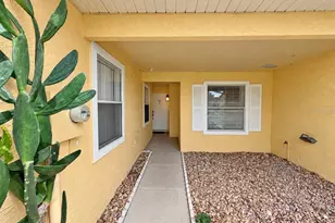 3213 Queen Palms Ct, Kissimmee, FL 34747 - Photo 3
