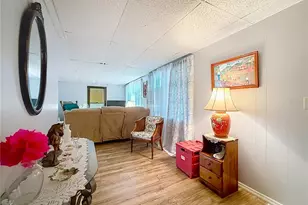 7490 46th Ave N, Saint Petersburg, FL 33709 - Photo 7