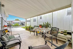 7490 46th Ave N, Saint Petersburg, FL 33709 - Photo 5
