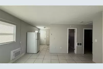 400 Peters St, Wildwood, FL 34785 - Photo 3