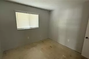 400 Peters St, Wildwood, FL 34785 - Photo 5