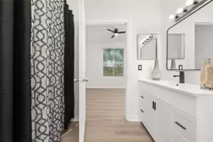 6025 Westgate Dr, Orlando, FL 32835 - Photo 9