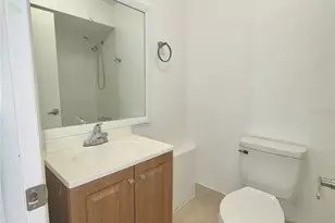 191 Wimbledon Lake Dr, Plantation, FL 33324 - Photo 13