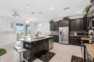 1407 Pro Shop Ct, Davenport, FL 33896 - Photo 3