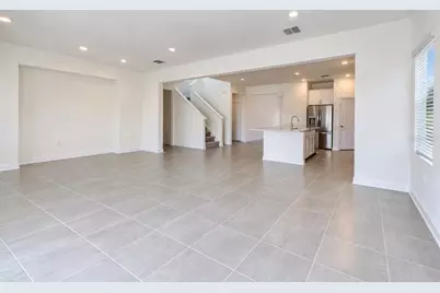 5554 Fiona Lane, Saint Cloud, FL 34771 - Photo 11