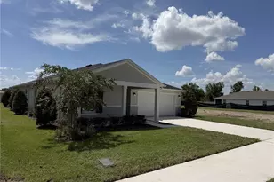 2602 Lola Ln, Kissimmee, FL 34744 - Photo 3
