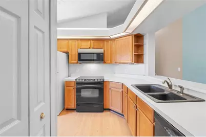3112 S Semoran Boulevard #O6, Orlando, FL 32822 - Photo 9