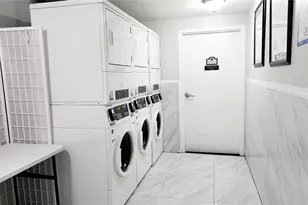 151 E Washington St, Orlando, FL 32801 - Photo 17