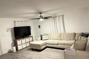 305 W Wellington Dr, Lakeland, FL 33813 - Photo 3