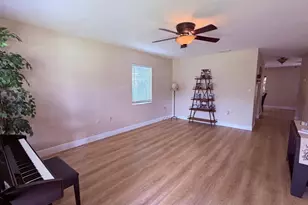 928 New Bedford Dr, Deland, FL 32724 - Photo 3