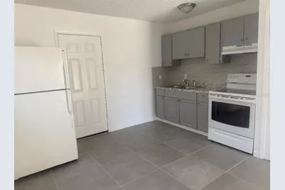 332 Blanco Court #332, Avon Park, FL 33825 - Photo 3
