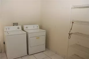 1927 Kimlyn Cir, Kissimmee, FL 34758 - Photo 7