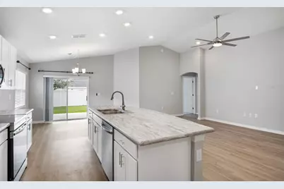 1075 Tropea Lane, Auburndale, FL 33823 - Photo 15