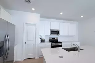 4389 Vibernum Ave, Saint Cloud, FL 34772 - Photo 5