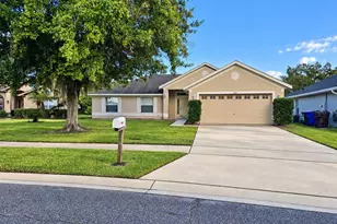 2011 Fawn Meadow Cir, Saint Cloud, FL 34772 - Photo 1