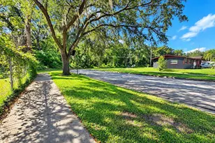4692 Barley St, Orlando, FL 32811 - Photo 27