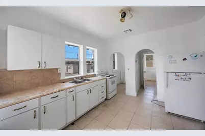 874 21st Avenue S, Saint Petersburg, FL 33705 - Photo 41
