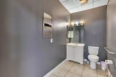 15 N Tampa Avenue, Orlando, FL 32805 - Photo 17
