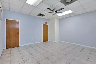 15 N Tampa Avenue, Orlando, FL 32805 - Photo 11