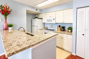 2210 Grand Cayman Ct, Kissimmee, FL 34741 - Photo 7