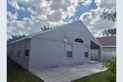 2715 Barnsley Lane, Kissimmee, FL 34744 - Photo 5