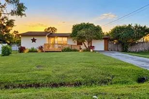 2952 Sun Pointe Ct, Kissimmee, FL 34741 - Photo 1
