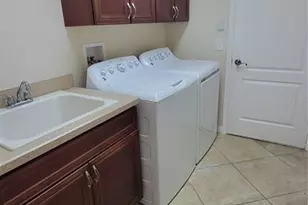 941 Mandrake St, The Villages, FL 32162 - Photo 33
