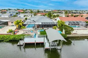 910 Chipaway Dr, Apollo Beach, FL 33572 - Photo 1