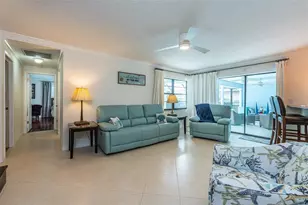 910 Chipaway Dr, Apollo Beach, FL 33572 - Photo 15