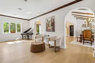 100 W Davis Blvd, Tampa, FL 33606 - Photo 11