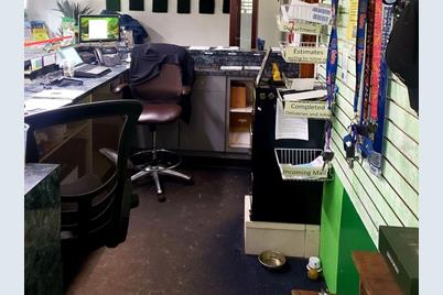 8751 Ridge Rd, New Port Richey, FL 34654 - Photo 11