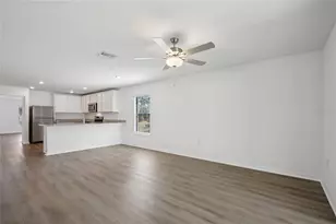 5413 Dayton Ln, Port Charlotte, FL 33981 - Photo 7