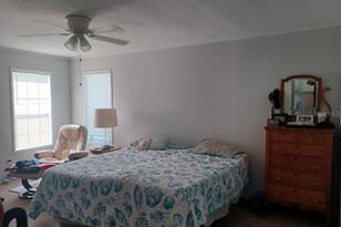 2140 Gondola Dr, Sarasota, FL 34238 - Photo 17