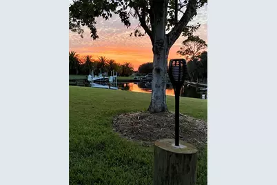 11205 W Bayshore Drive, Crystal River, FL 34429 - Photo 31