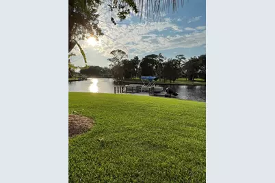 11205 W Bayshore Drive, Crystal River, FL 34429 - Photo 1