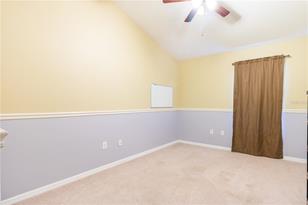 2316 Roanoke Springs Dr, Ruskin, FL 33570 - Photo 21