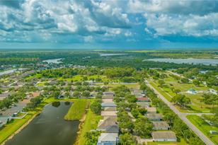 2316 Roanoke Springs Dr, Ruskin, FL 33570 - Photo 37