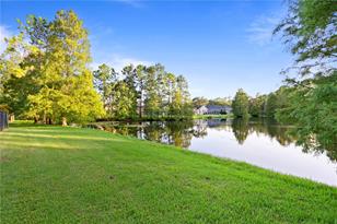 10750 Ayshire Dr, Tampa, FL 33626 - Photo 33