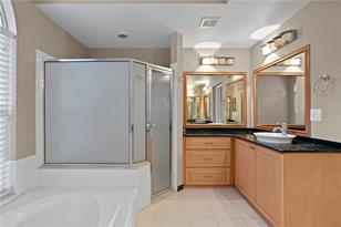 10750 Ayshire Dr, Tampa, FL 33626 - Photo 19