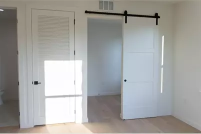 1218 E Kay Street #10, Tampa, FL 33602 - Photo 9