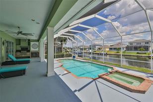 5423 Merritt Island Dr - Photo 11