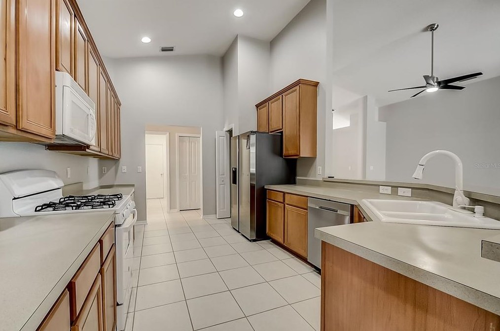 18204 Collridge Dr, Tampa FL  33647-2911 exterior